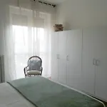 Casa Di Enri アパート
